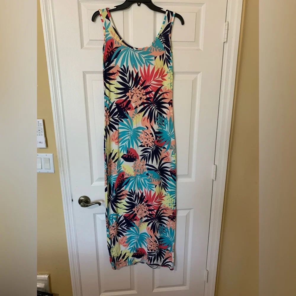NWT Boohoo Tropical Multicolor Sleeveless Scoop Neck Maxi Dress Size 10 Vacation
